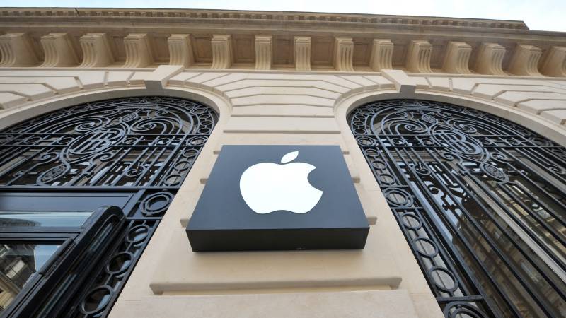 Apple fined in France over iPhone-slowing software