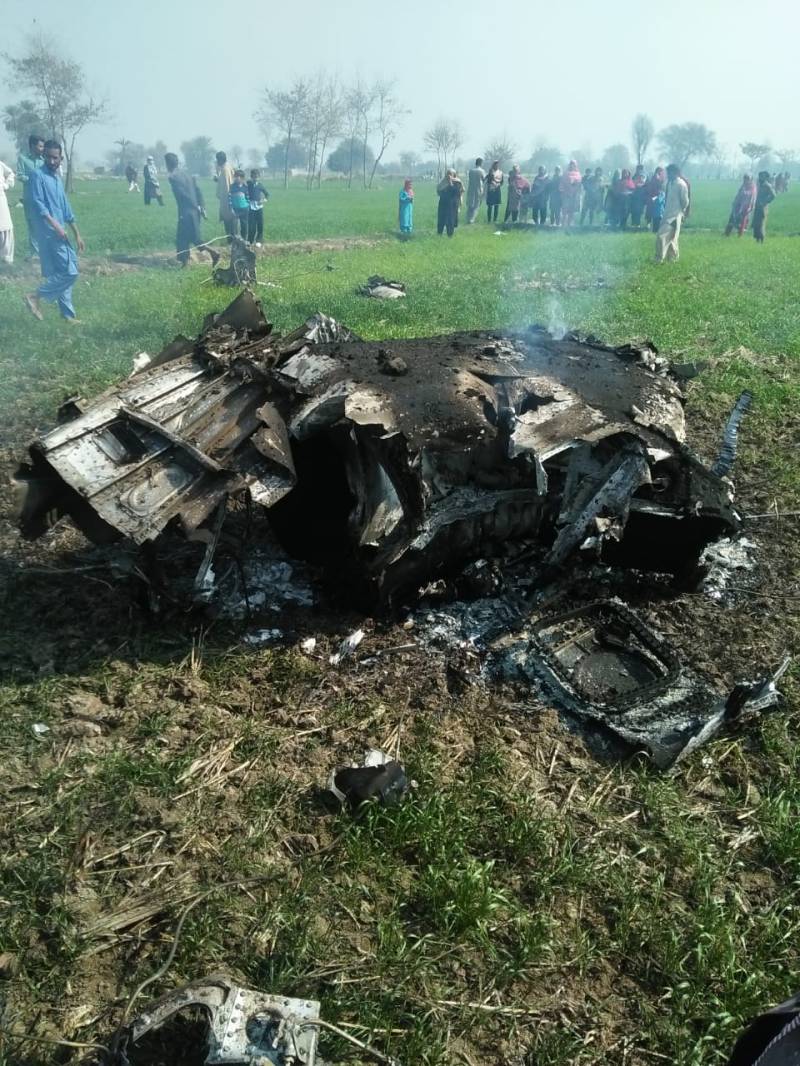 PAF trainer jet crashes near Shorkot