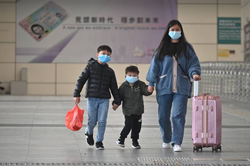 China virus deaths rise past 800, overtaking SARS toll