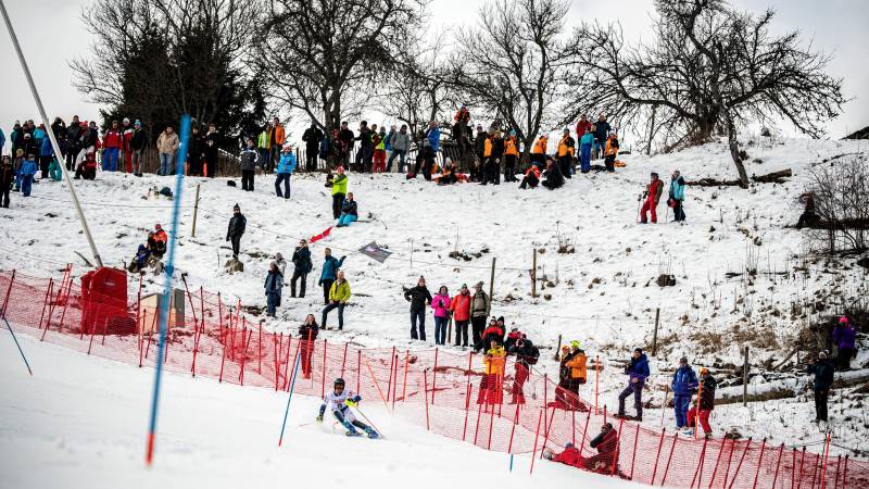 French ski resort tries to calm coronavirus panic