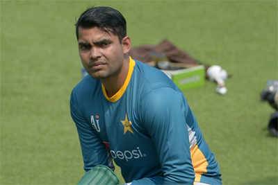 ‘Contacts’ with suspicious people led to Umar Akmal’s suspension