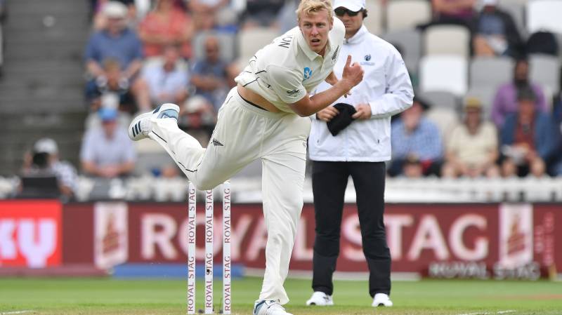 Dream debut for Jamieson as India struggle in first New Zealand Test