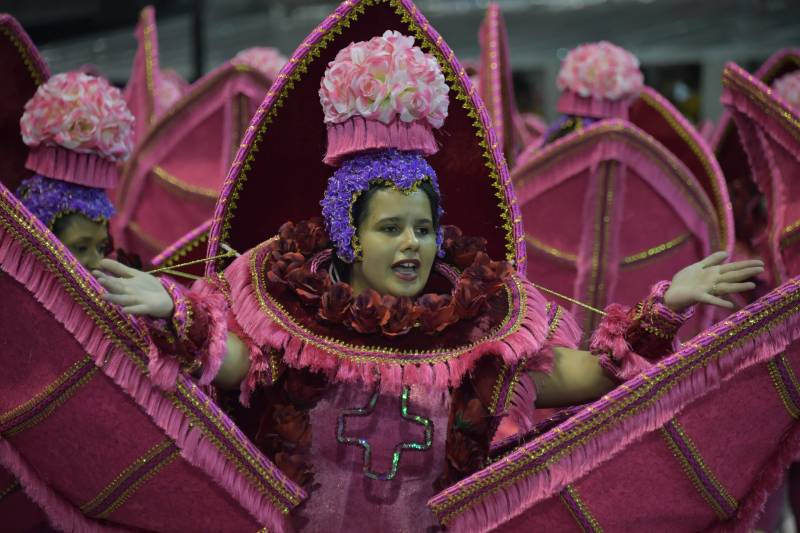 Culture war rages amid the glitter at Rio carnival