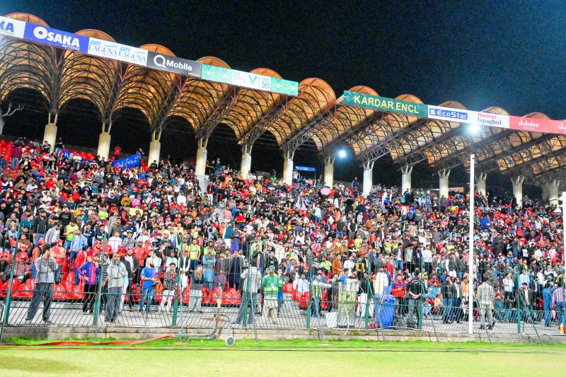 In pictures: Sheraz Ahmad captures cricket lovers in and around Gaddafi Stadium