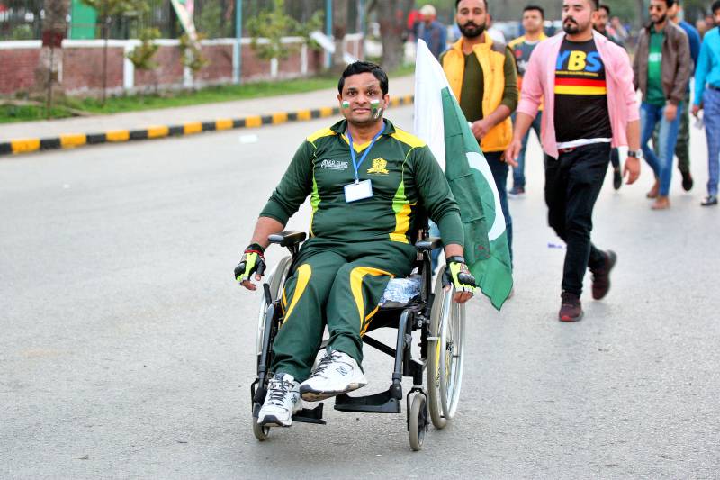 In pictures: Sheraz Ahmad captures cricket lovers in and around Gaddafi Stadium