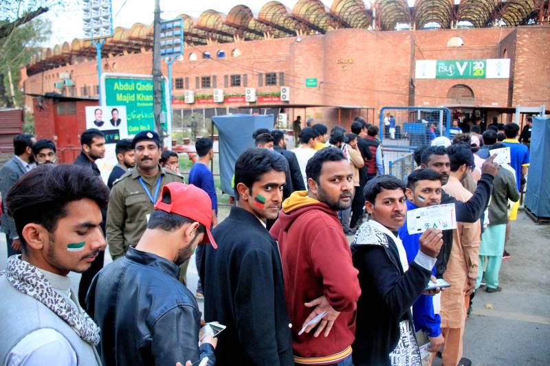 In pictures: Sheraz Ahmad captures cricket lovers in and around Gaddafi Stadium