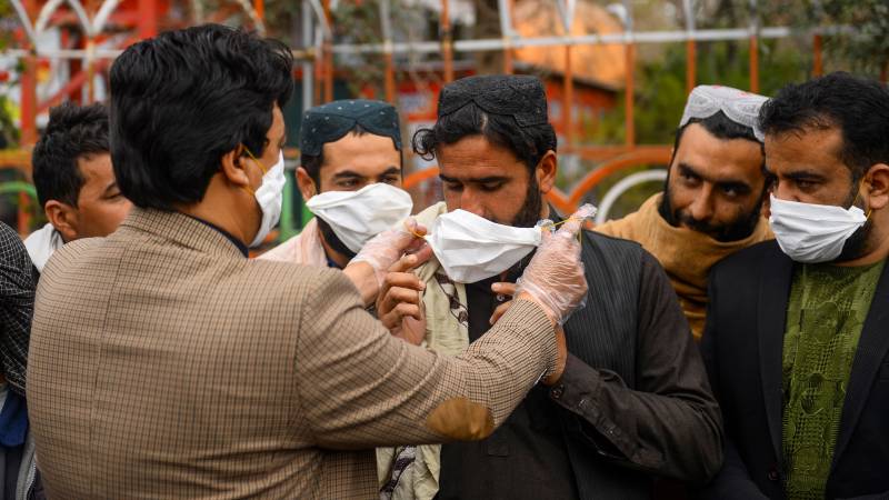 Fear and unease as virus threatens Afghanistan, Pakistan