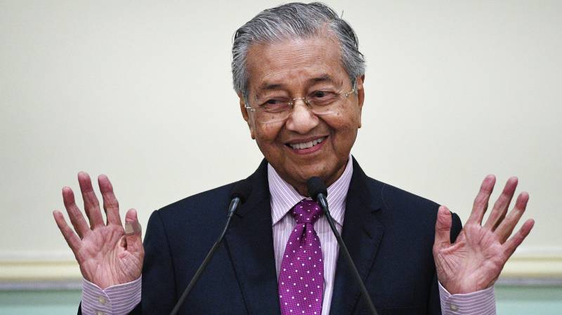 Malaysia in crisis as Mahathir rejects new PM