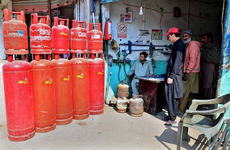 Ogra cuts LPG price by Rs12.71 per kilo