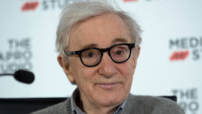 #MeToo author slams publisher for estranged father Woody Allen's memoir