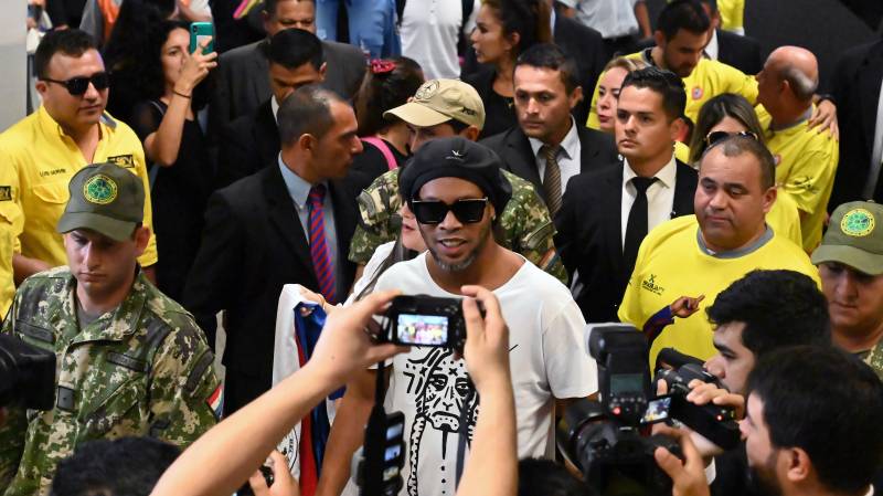 Ronaldinho arrested for using fake passport to enter Paraguay