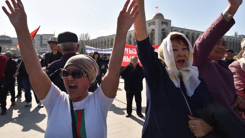 Volatile Kyrgyzstan temporarily bans protests over coronavirus fears