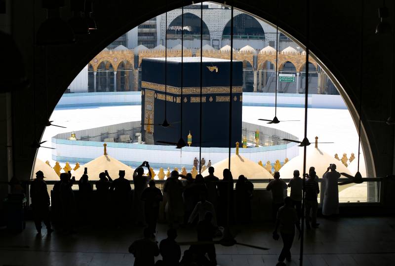 Saudi Arabia opens Mataf for non-Umrah pilgrims