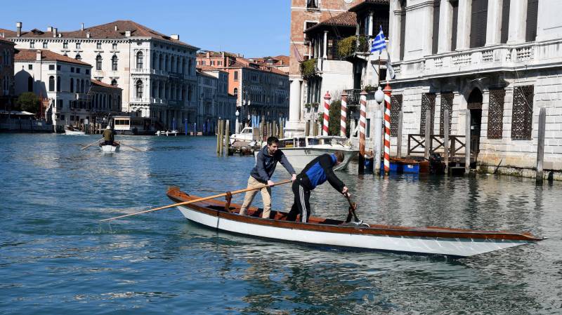 Government virus lockdown cuts off over 15 million in northern Italy