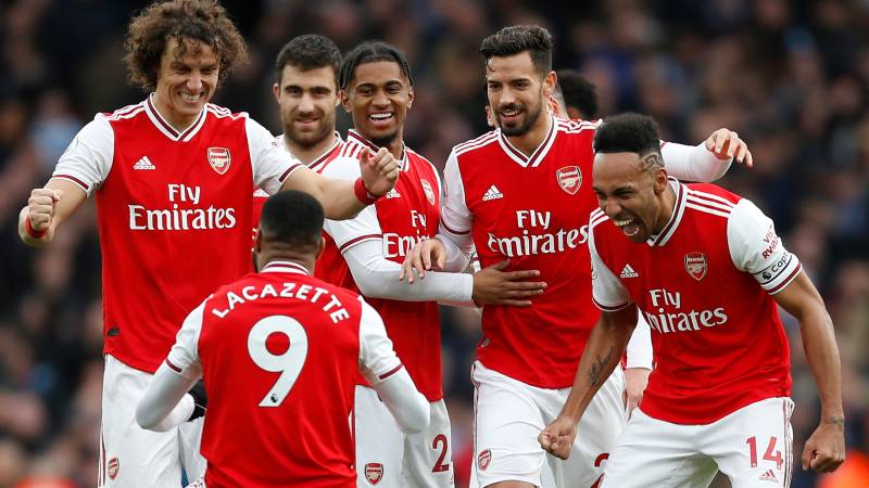 Arsenal players quarantined as Premier League suffers first postponement 