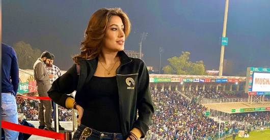 Mehwish Hayat sizzles at Gaddafi Stadium