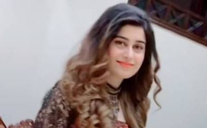 Pashto singer Sofia Kaif repeats Hareem Shah at KP CM office