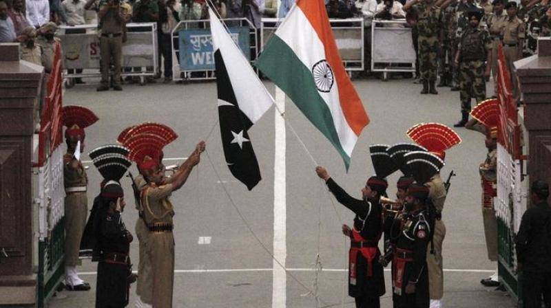 India frees 8 Pakistani prisoners