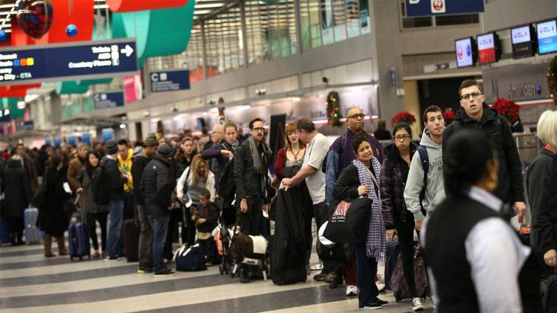 Chaos at US airports as medical screenings jam up returning Americans