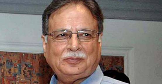 Pervaiz blasts govt for ‘crushing journalism’ instead of corona