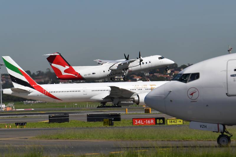 Qantas probed over using crisis to try to sink rival