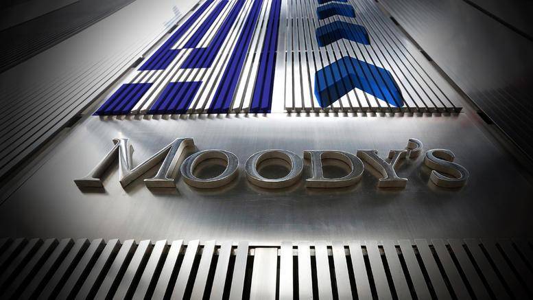 Moody's cuts South Africa's credit ratings to junk