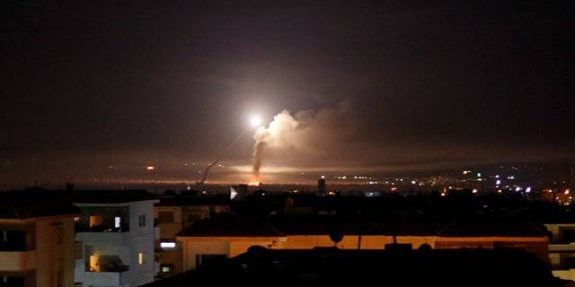 Syria air defences down Israeli missiles