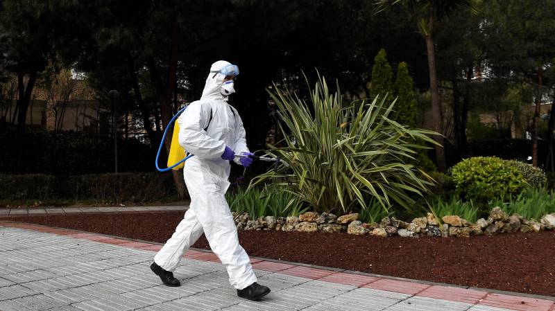 Spain virus death toll tops 10,000 after record 950 deaths