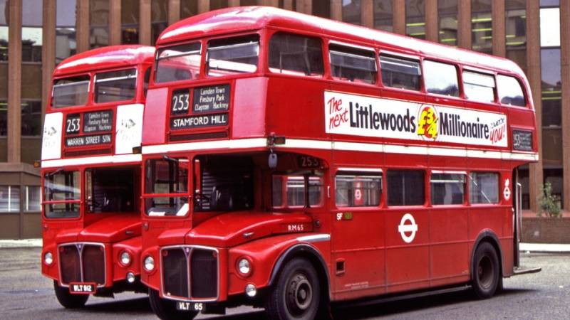 English bus operators handed £170m virus bailout