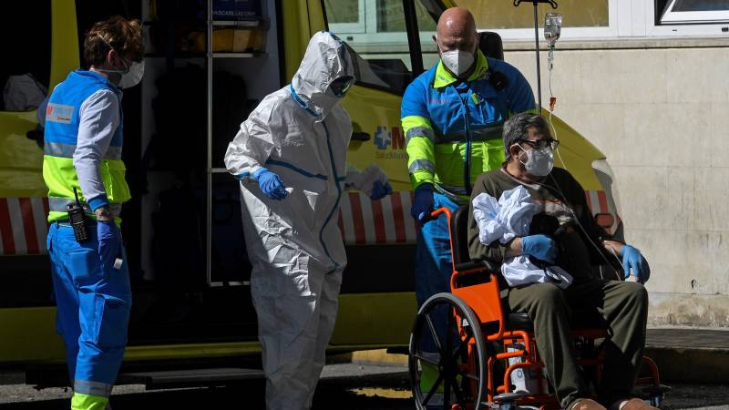 More than 900 virus deaths in Spain for second day