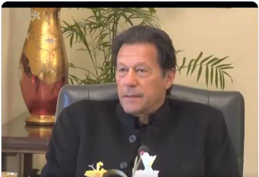 PM Imran pledges action over wheat, sugar crises after April 25