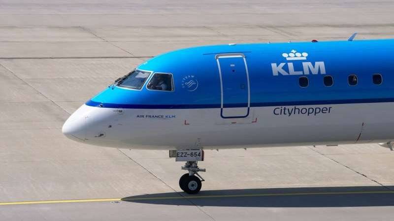 Air France-KLM sees over 90 percent of its planes grounded