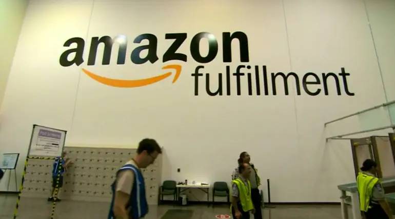 Amazon moves to create own lab for employee COVID-19 tests