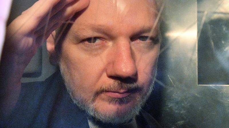 Lawyer says Assange fathered two kids with her while in Ecuador embassy