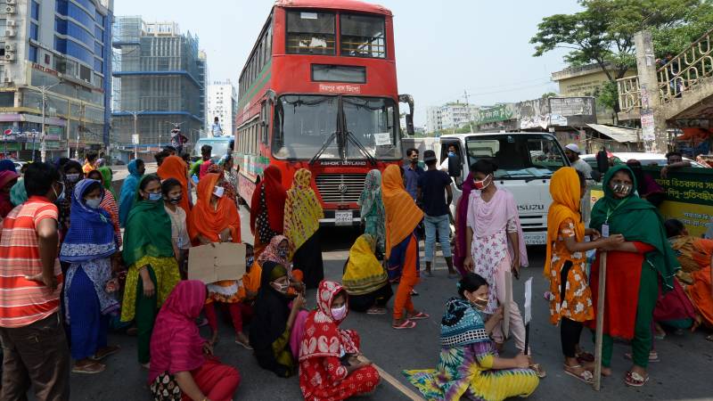 'Starving' Bangladesh garment workers protest for pay during lockdown