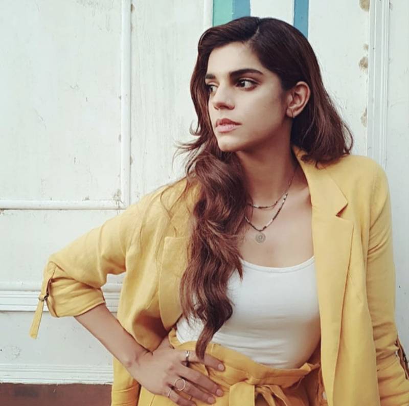 Sanam Saeed thanks government after returning from Bangkok