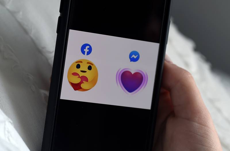 Facebook offers a hug -- from a distance -- with emoji update