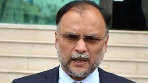 Ahsan Iqbal says PTI government is a confused one