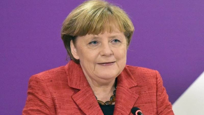 Merkel says not expecting deal on EU recovery plan at June summit