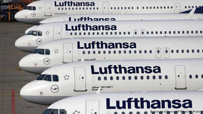 Lufthansa to accept huge rescue plan agreed by Germany, Brussels