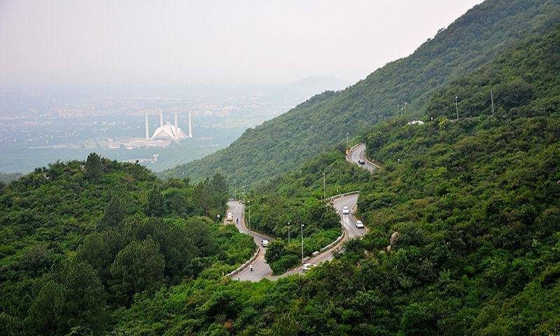 Crushing at Margalla Hills can’t be allowed: CJP