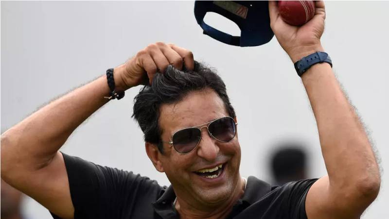 Wasim Akram warns saliva ban will make bowlers 'robots'