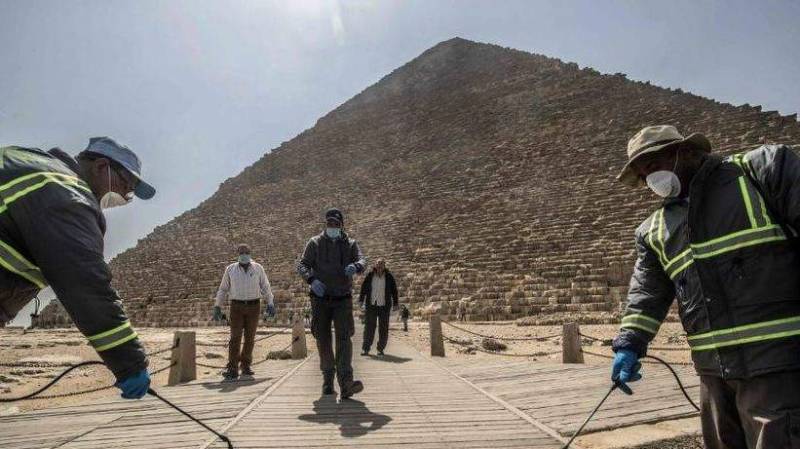 Egypt cleans up for return of tourists