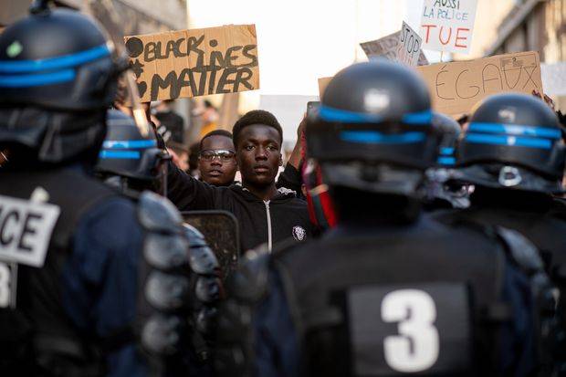 French black and Arab men face 'discriminatory' police checks