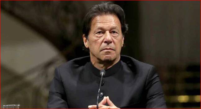 PM urges writers to promote national values, ideology