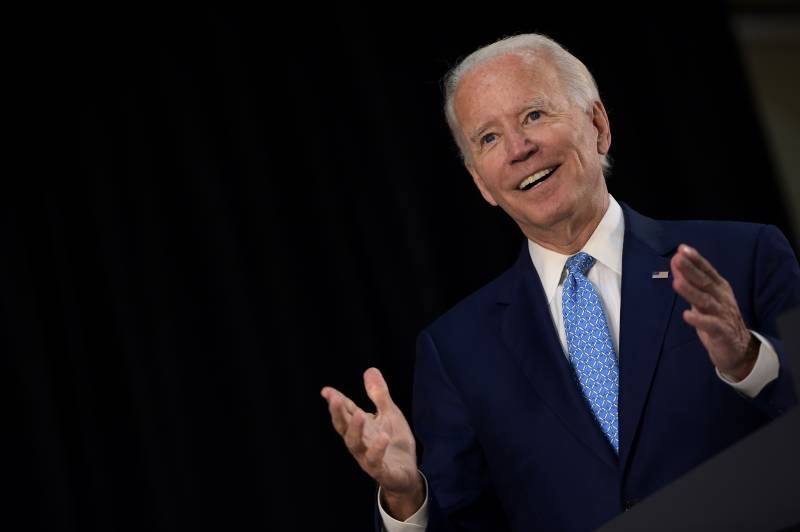 Biden campaign outraises Trump for second straight month