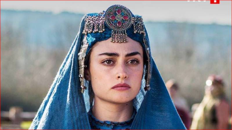 Ertugrul actress Esra Bilgic responds to Peshawar Zalmi’s offer