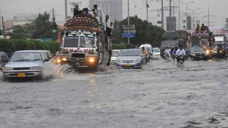 Five dead, several injured in Karachi thunderstorm