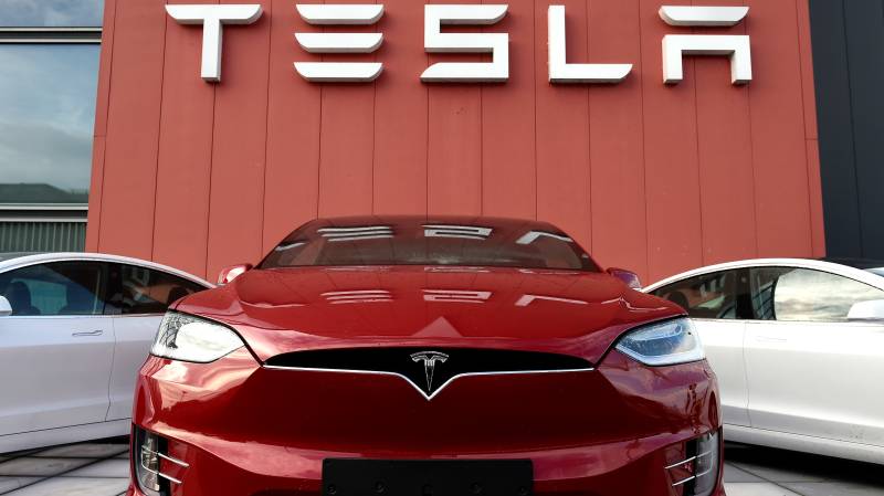 Musk says Tesla close to developing fully autonomous car