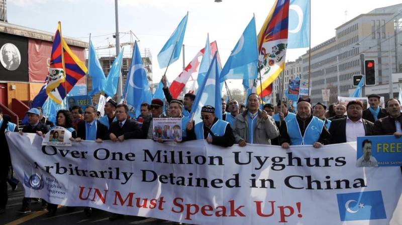 US takes action against senior Chinese officials over Uighur rights